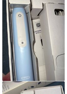 Oral B Electric Toothbrush