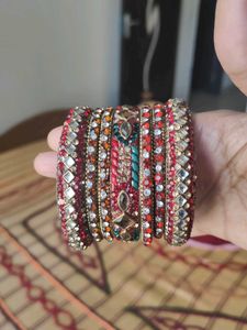 Sparkling Bangle Set