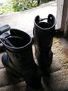 Black Boots