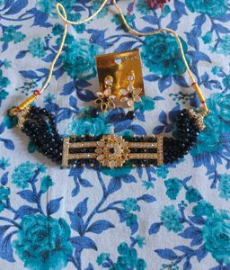 black colour Cristal chokar set