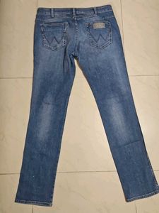 Combo: 2 Stylish Wrangler Jeans + 1 Shorts