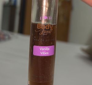 Plum Body Lovin' Vanilla Vibes EDP