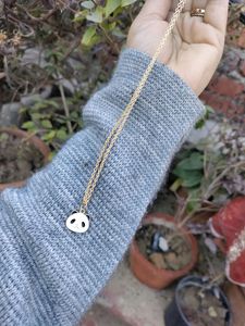 Neck chain