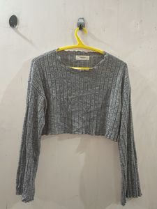 Gray Ribbed Cropped Top With Long Sleeve