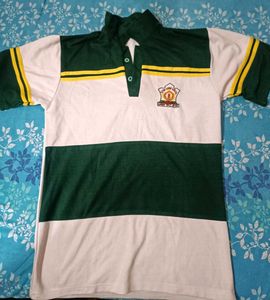 I'm selling my old school lower and t shirt