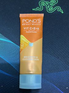 POND'S  Beauty Vit C+E+A Gel Face Wash