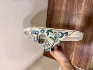 Zudio Floral Sandals - Size 6