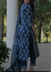 Elegant Blue Printed Kurta Set