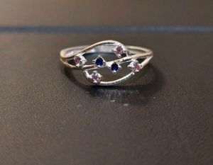 Stylish silver ring