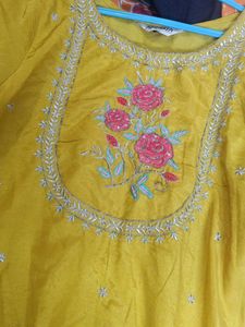 So Elegant Gold Embroidered Kurti
