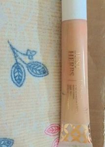 Just Herbs Serum Foundation , Lipstick And Kajal