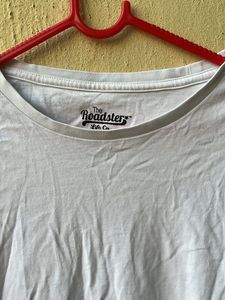 Mens round neck white tshirt