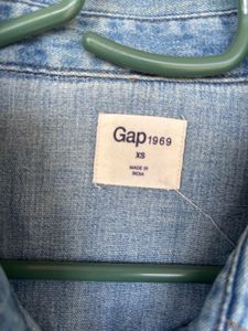 Gap denim shirt