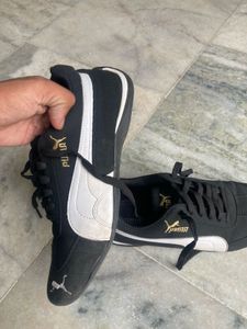 Puma Black Sneakers