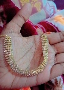 Stylish Neckpiece