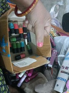 Nail Polish (17 Pc )