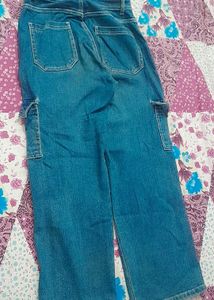 on saleee!!! zara contrast stich jeans
