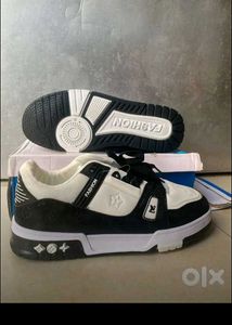 Stylish Black &amp; White Sneakers