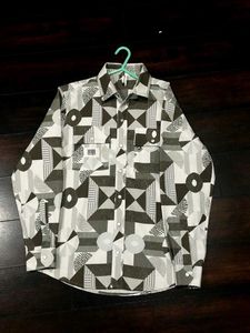 Geometric Print Button-Down Shirt