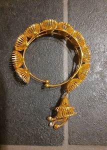 Fancy Braclet In Golden Colour ✨️