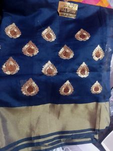 Floral Thumbs Up Saree with Blouse