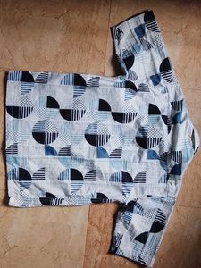 Stylish Geometric Pattern Men&#39;s Casual Shirt