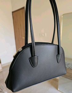 Black Shoulder Bag