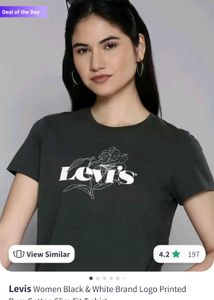 Levi's T- Shirt🖤✨️😍