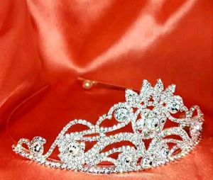 Silver Crown With Free Delivery