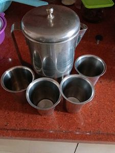 Jug With 4 Glass