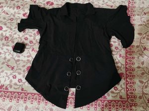 BLACK CROP TOP