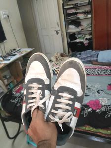 Jivers Casual Sneakers