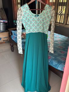 Women Gown Set
