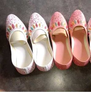 Offer 3 combo Embroidered Women&#39;s Juttis