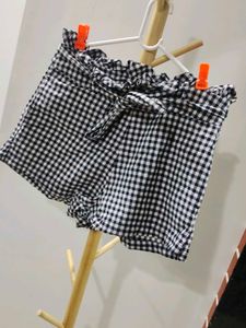 Checked Black N White Shorts