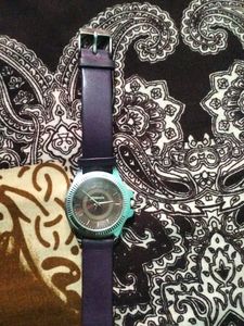 Stylish Purple Wristwatch