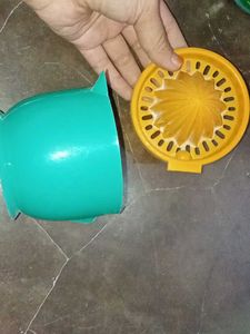 Plastic Orange Juicer Cup