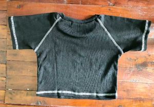 Y2K Black Crop Tee 🖤