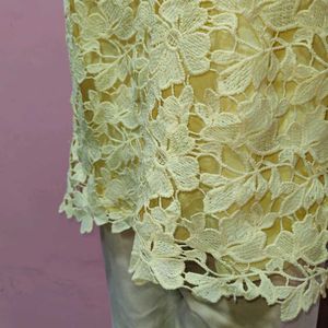 💛 Sunny Yellow Lace Top! 💛