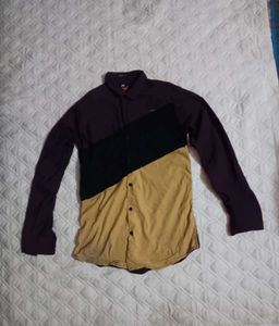 Color Blocked Casual Shirt