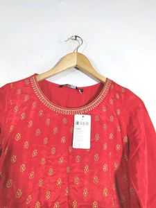 Red Floral Print Kurta (Women&#39;s)