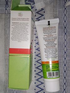 mamaearth Skin Illuminate Face Creamwith Vitamin C