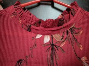 Women Red Top