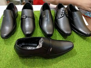 One Pair 500 Only