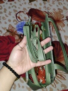 Green Hand Bag  👜