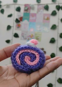 Crochet roll Charms🍰