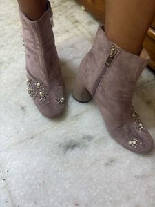 Zara Pearl Diamond Boots