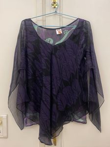 ladies top, brand new, size L