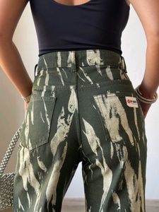 Off Duty Claw Strike Baggy Wide Leg Jeans – Olive