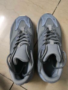 Yeezy 700 MNVN Blue Tint